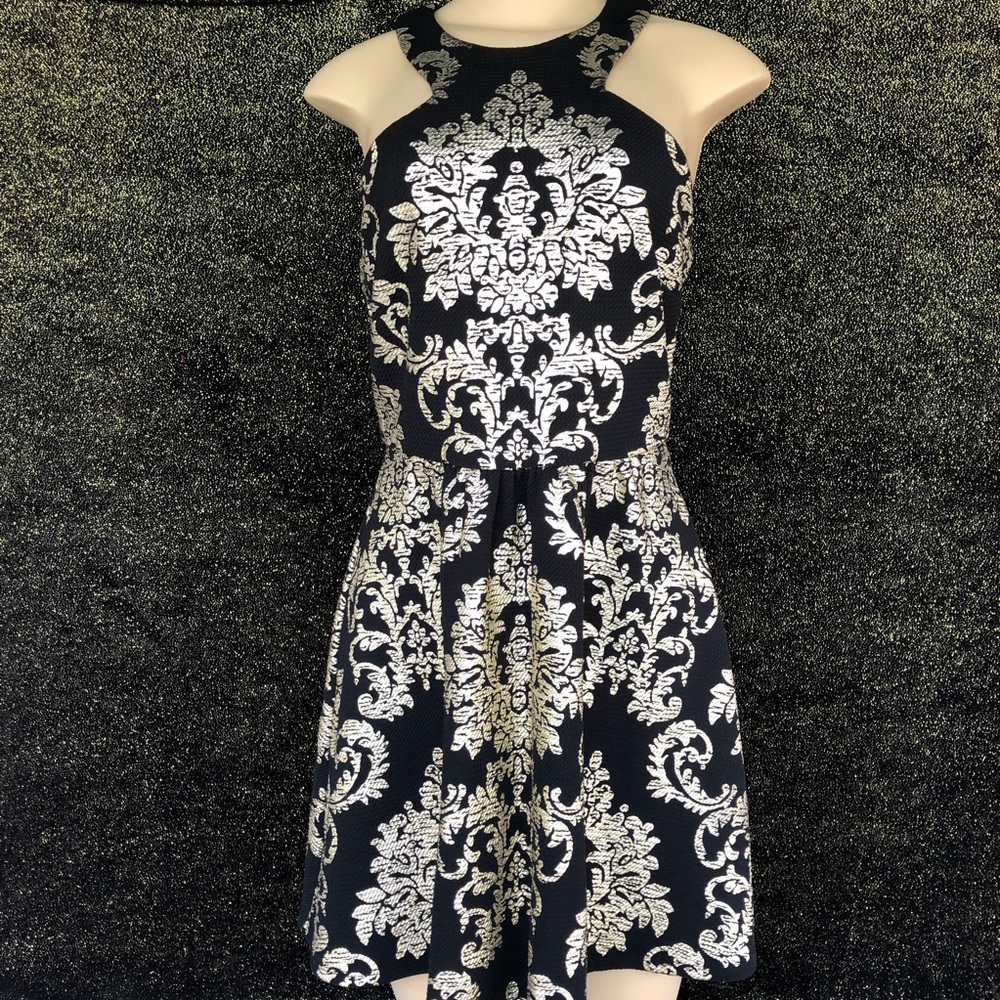B. Darlin dress Black & Gold dress